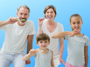 What Is the Right Way To Brush Your Teeth?