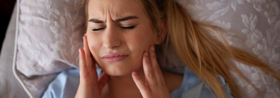 jaw clenching during sleep